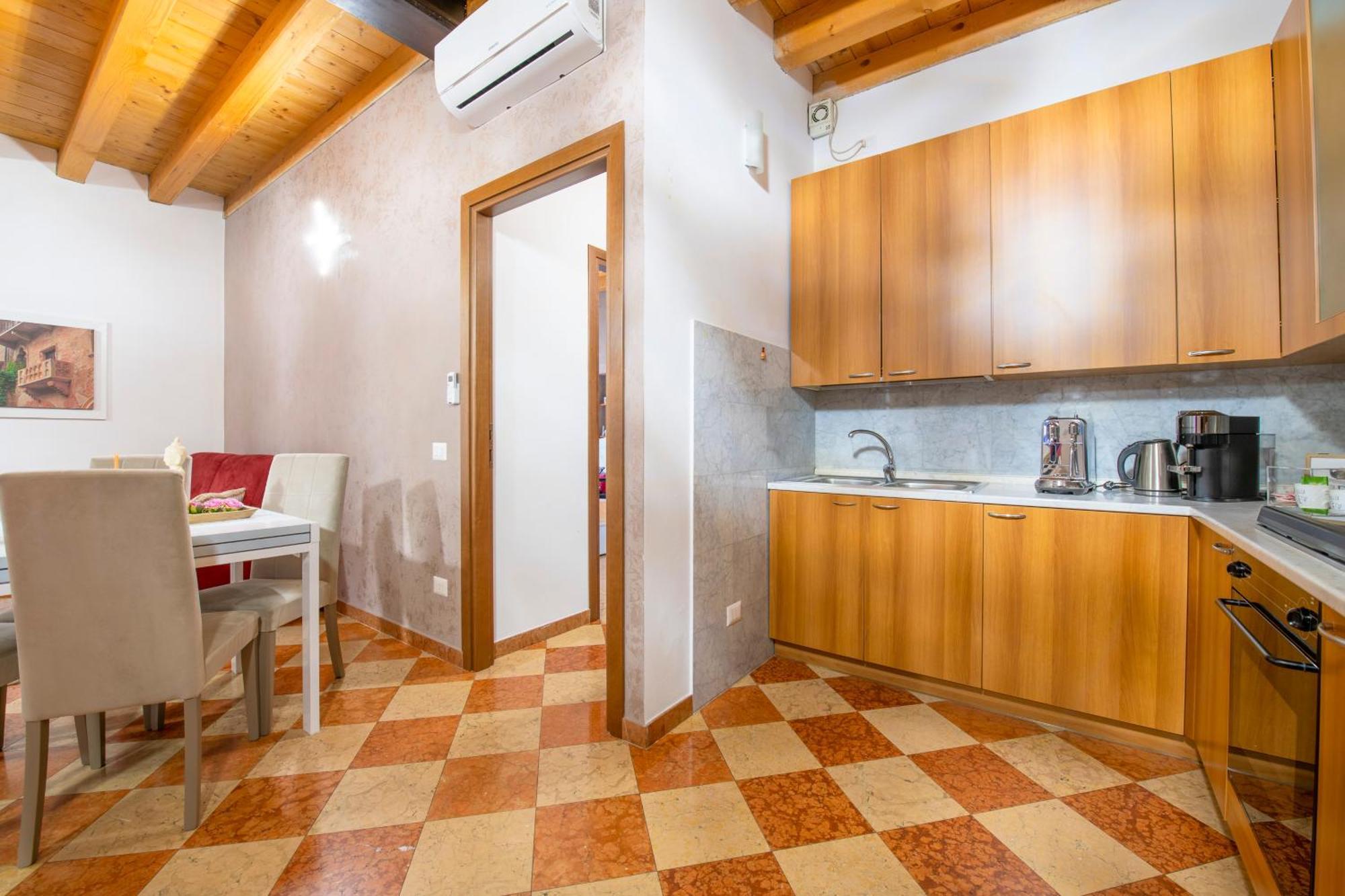 Arena Suite Mazzini Verona Centro المظهر الخارجي الصورة