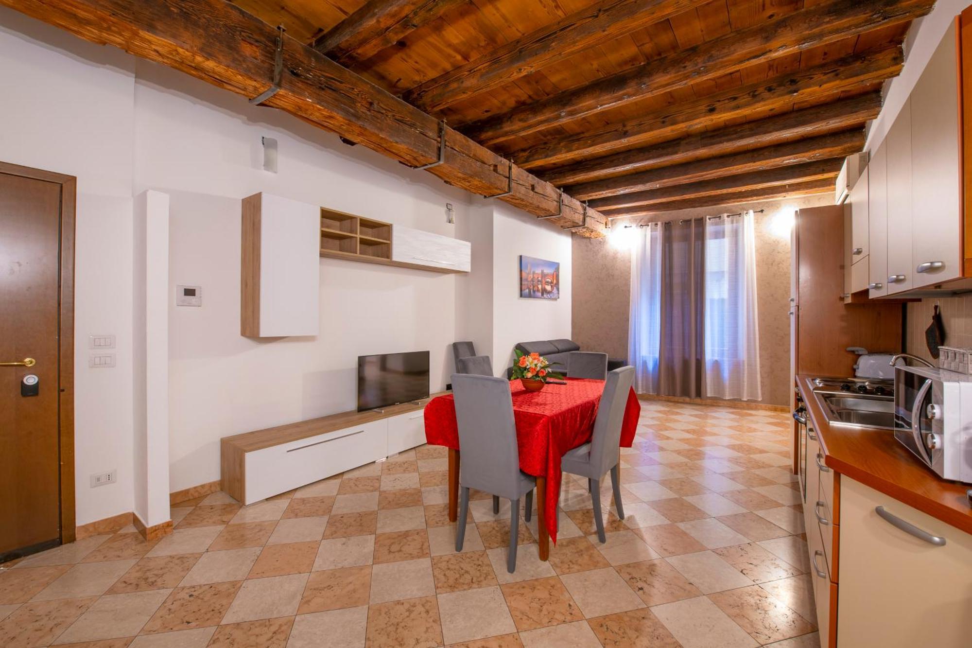 Arena Suite Mazzini Verona Centro المظهر الخارجي الصورة